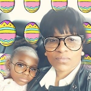 Meet your Posher, Carlina